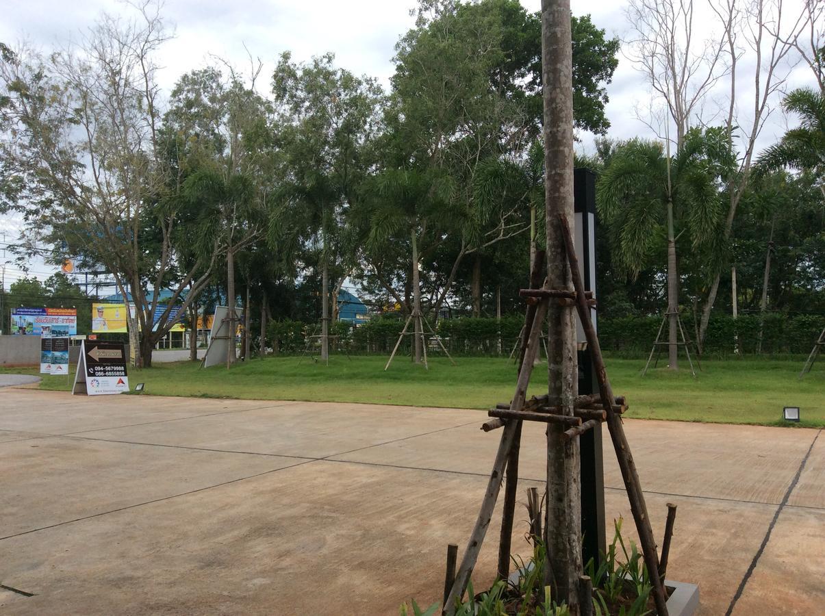 Amaretto&Caffe Hostel Surat Thani Esterno foto