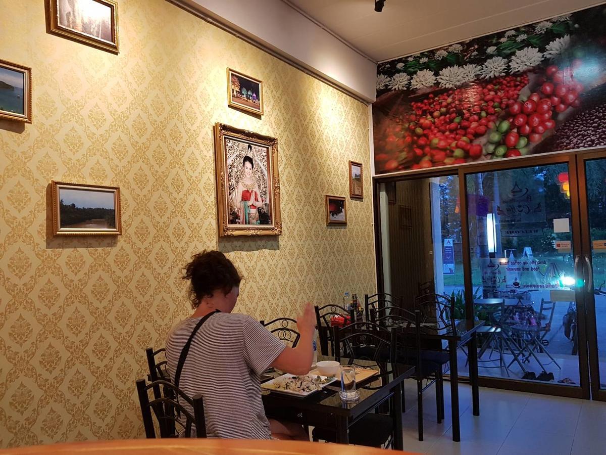 Amaretto&Caffe Hostel Surat Thani Esterno foto